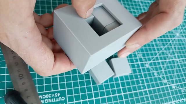 «6 квадратов в коробку»