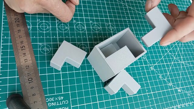 4 угловых элемента в коробочке